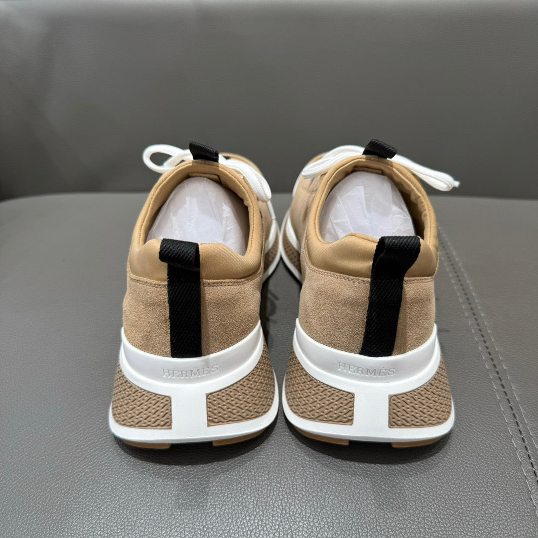 HS Sneaker