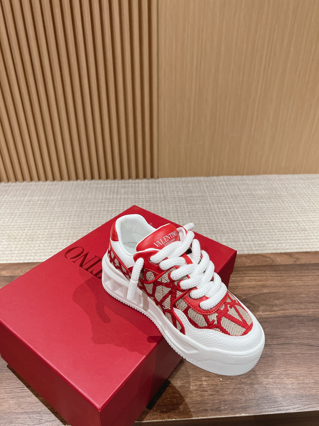 ONE STUD XL LOW-TOP SNEAKER IN NAPPA LEATHER AND TOILE ICONOGRAPHE FABRIC
