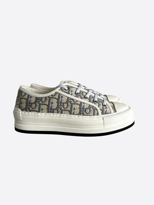 Platform Sneaker